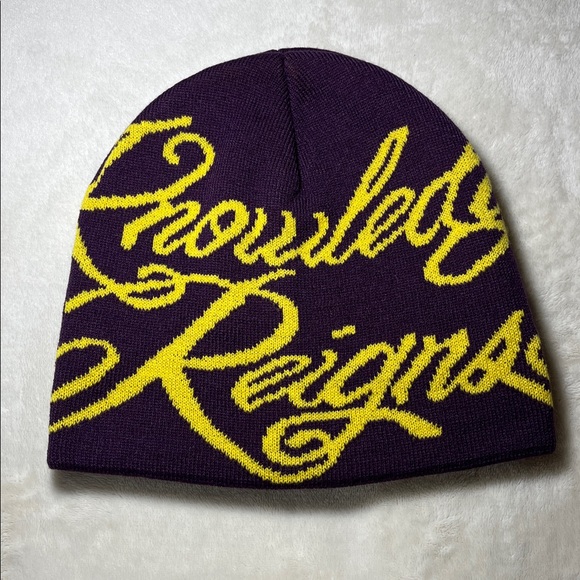 Supreme Knowledge Reigns Beanie - Picture 2 of 4
